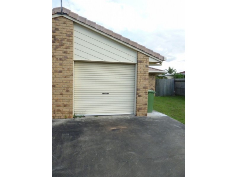 2/1 Palm Avenue, Raceview QLD 4305