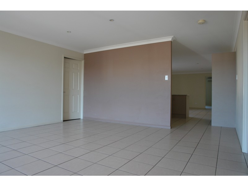 10 Rule Drive, Bundamba QLD 4304