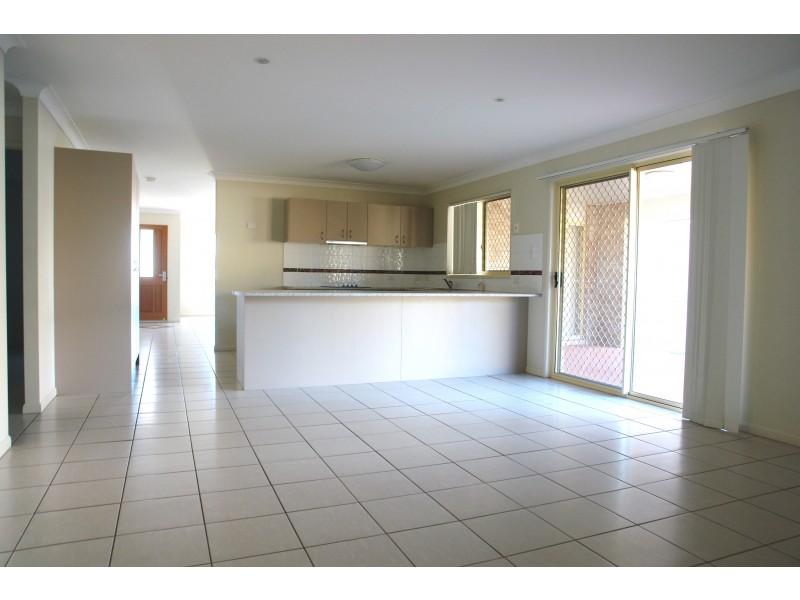 10 Rule Drive, Bundamba QLD 4304