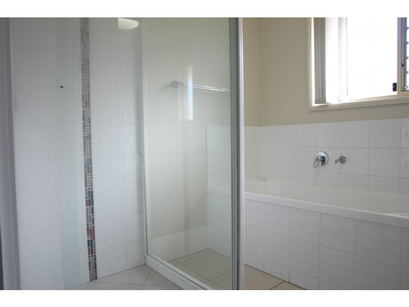 10 Rule Drive, Bundamba QLD 4304