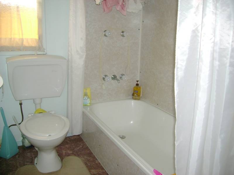 16 Salisbury, Ipswich QLD 4305