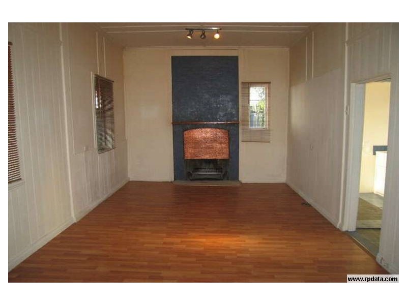 37 Canning Street, North Ipswich QLD 4305
