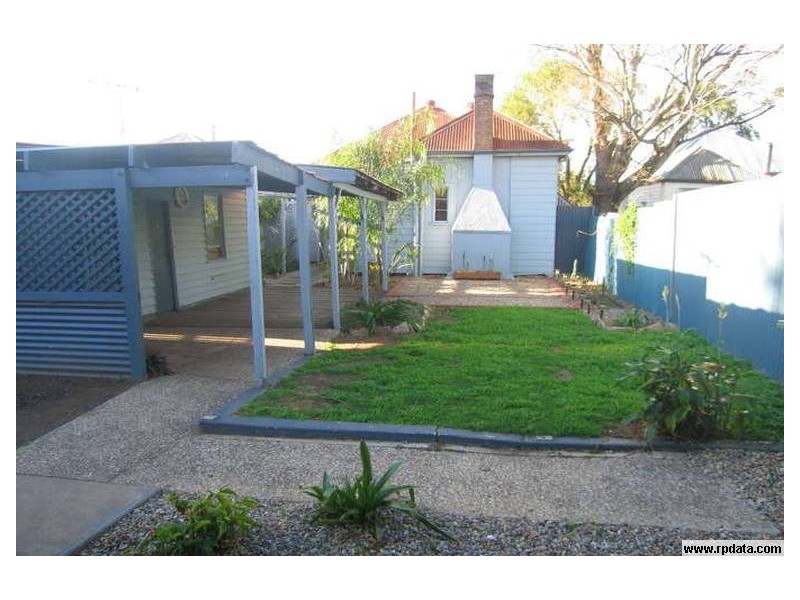 37 Canning Street, North Ipswich QLD 4305