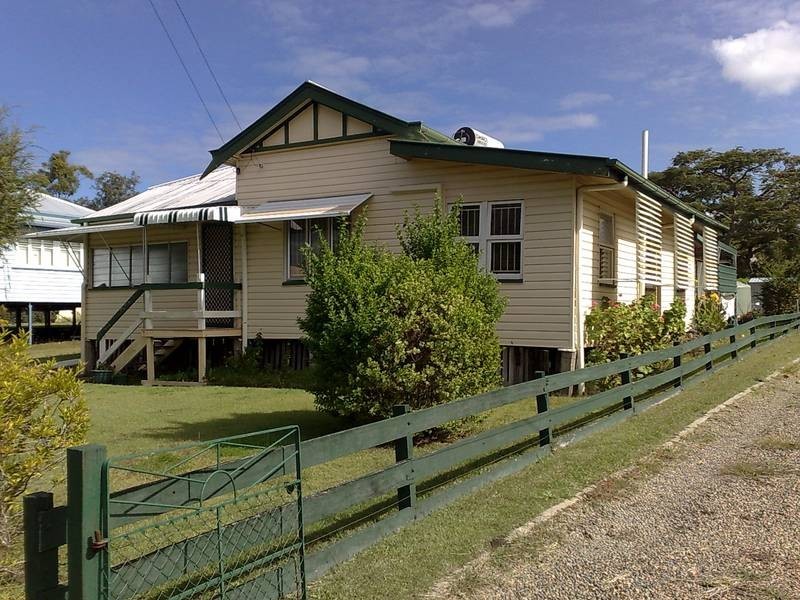 55 Lusitania Street, Newtown QLD 4305