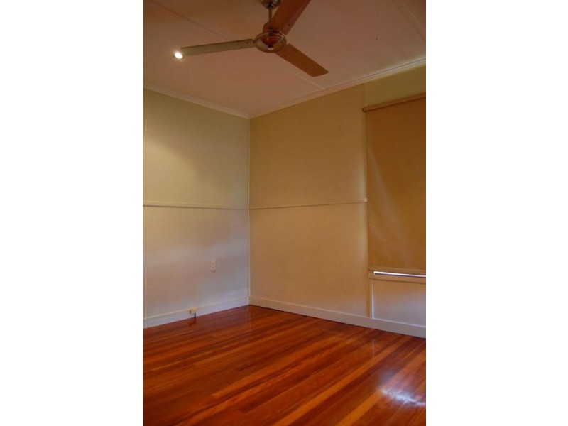 44 Baillieston Street, Leichhardt QLD 4305