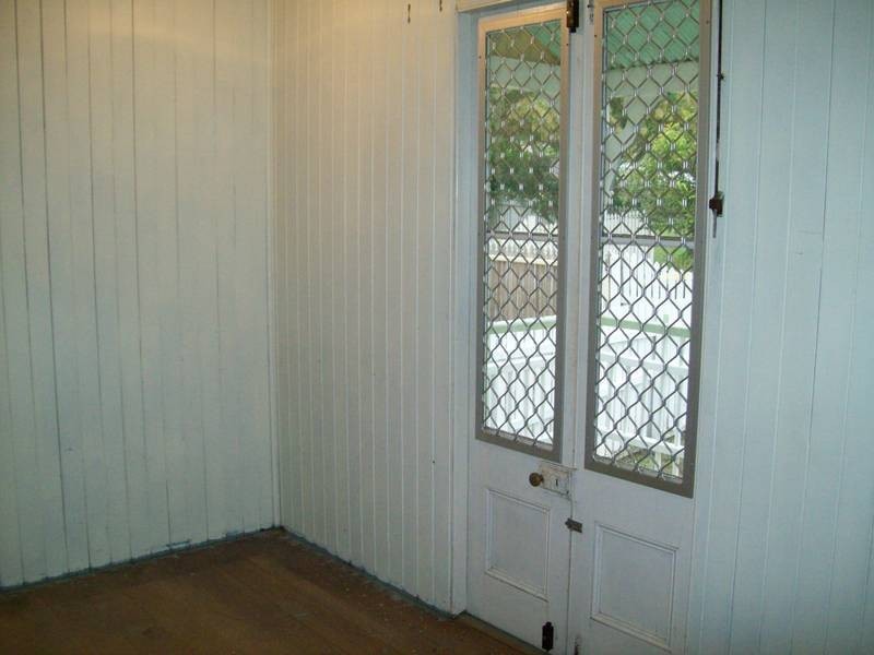 11 Hawthorne Street, Coalfalls QLD 4305