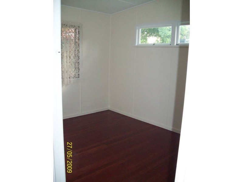 4 Weldon Street, North Ipswich QLD 4305