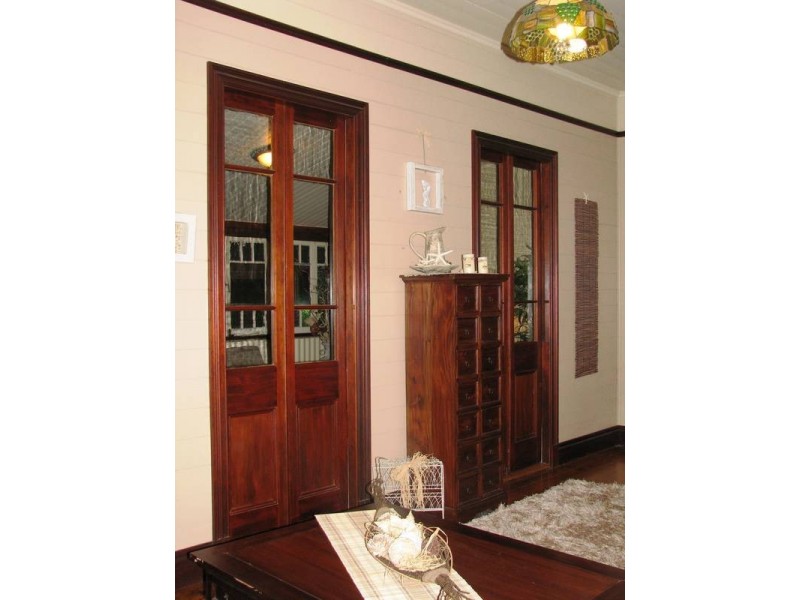 7 W M Hughes Street, North Ipswich QLD 4305