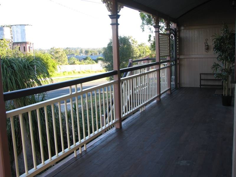 7 W M Hughes Street, North Ipswich QLD 4305