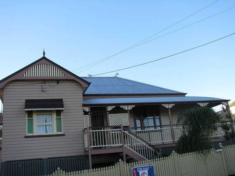 7 W M Hughes Street, North Ipswich QLD 4305