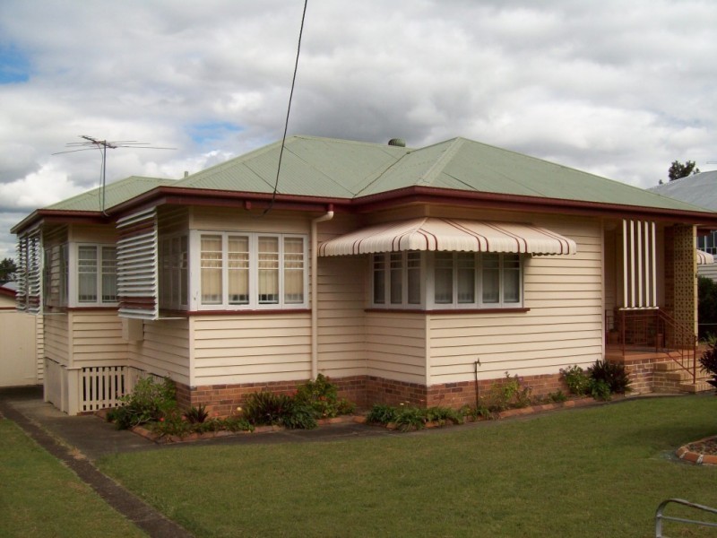 8 Thurso Street, North Booval QLD 4304