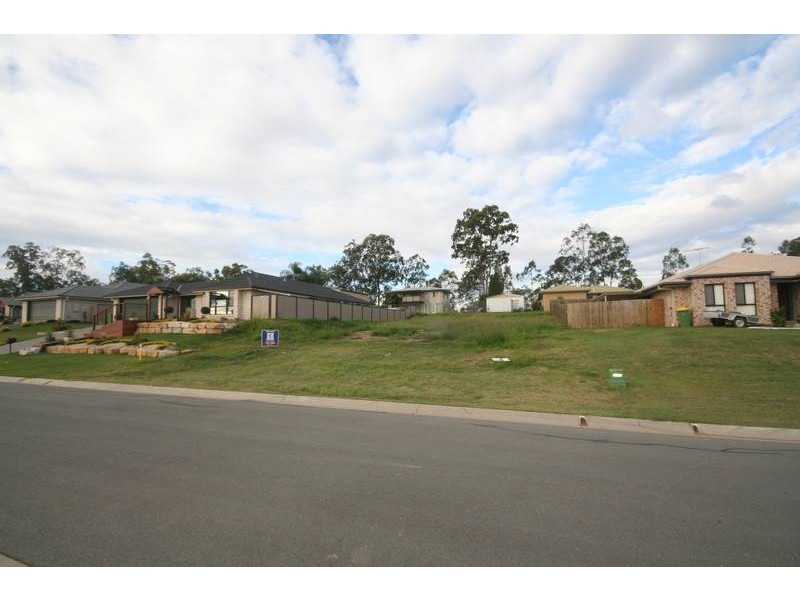 11 Benjamin Court, Yamanto QLD 4305