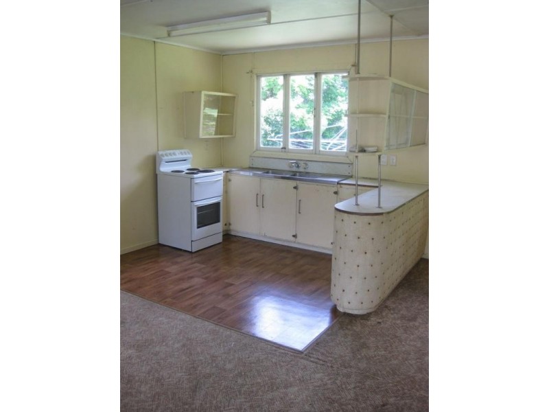7 Edgar Street, Eastern Heights QLD 4305