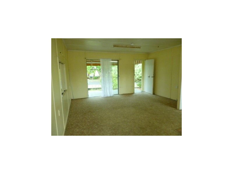 7 Edgar Street, Eastern Heights QLD 4305