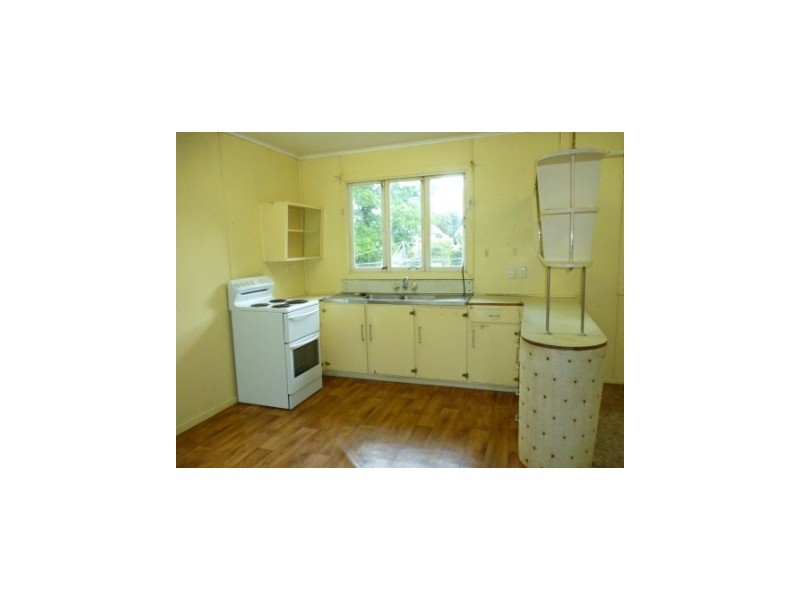 7 Edgar Street, Eastern Heights QLD 4305
