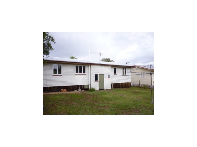 7 Edgar Street, Eastern Heights QLD 4305