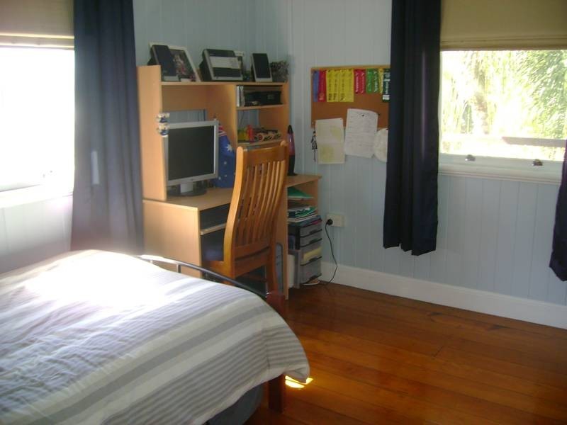 63 Lusitania Street, Newtown QLD 4305