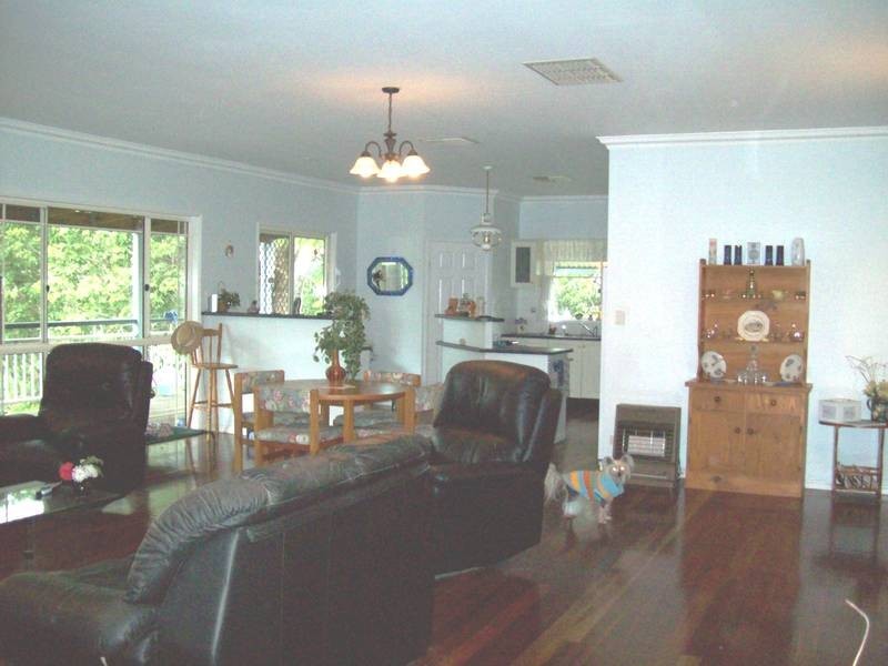 17 Hume Street, Woodend QLD 4305