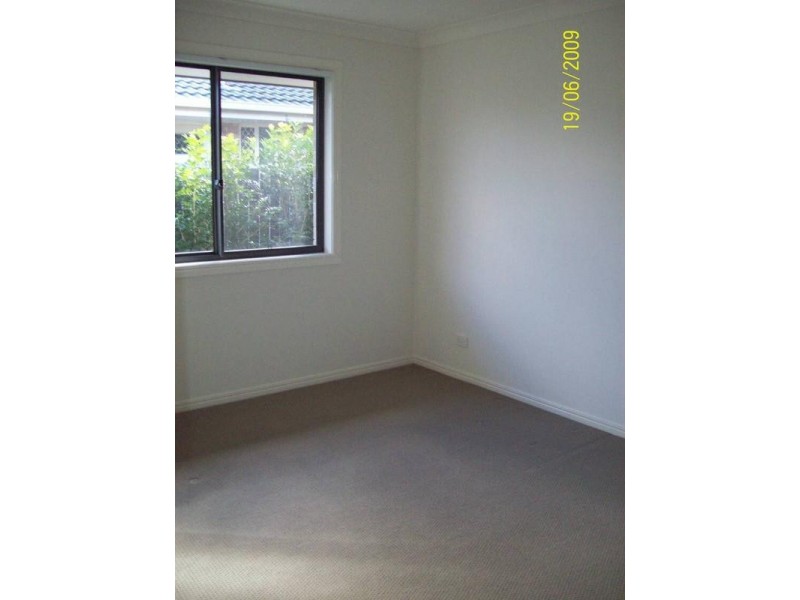 1/24 Christine Street, North Booval QLD 4304