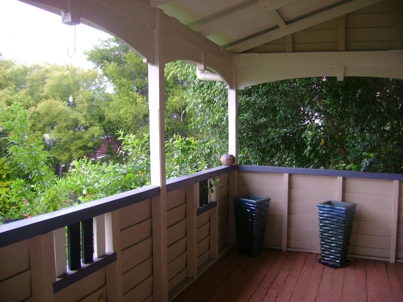 Newtown QLD 4305