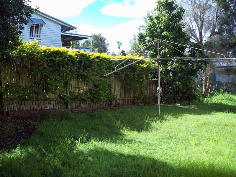 64a Simmons Road, North Ipswich QLD 4305