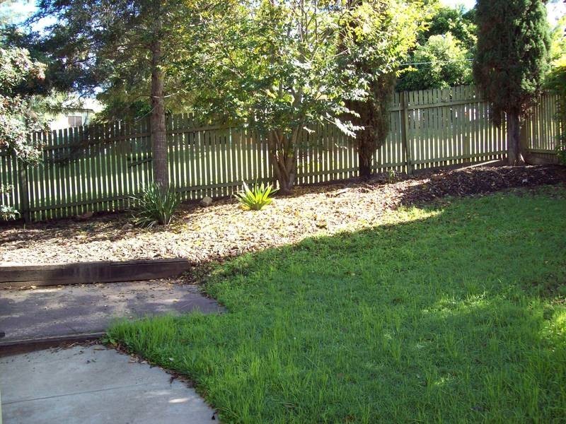 64a Simmons Road, North Ipswich QLD 4305