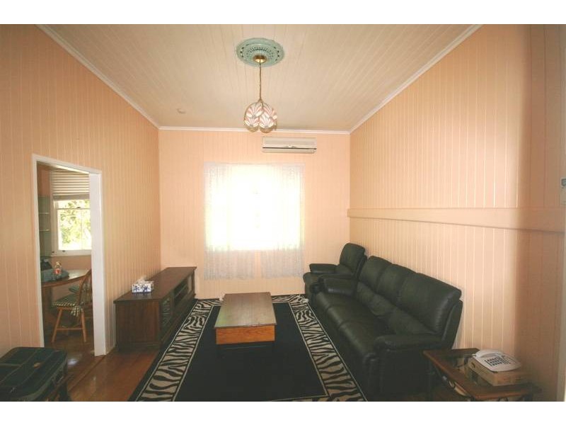 52 Thorn Street, Ipswich QLD 4305