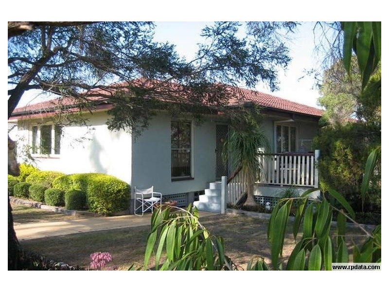 24 Jardine Street, Leichhardt QLD 4305