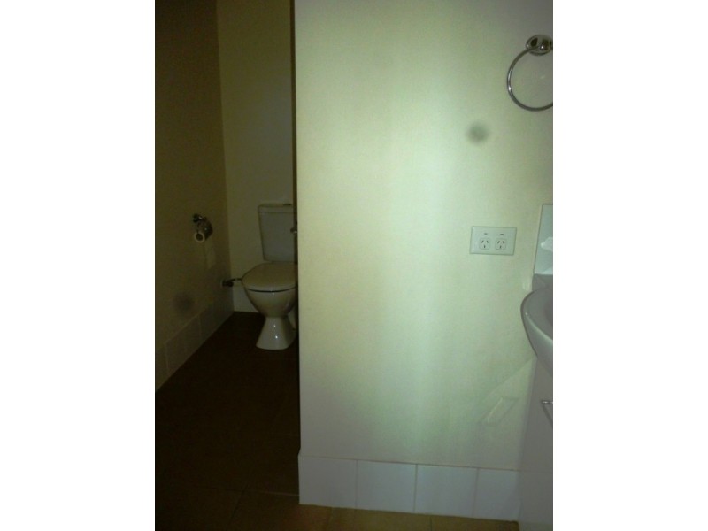 2/37 Jacaranda Street, East Ipswich QLD 4305