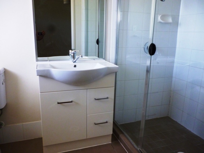 2/37 Jacaranda Street, East Ipswich QLD 4305