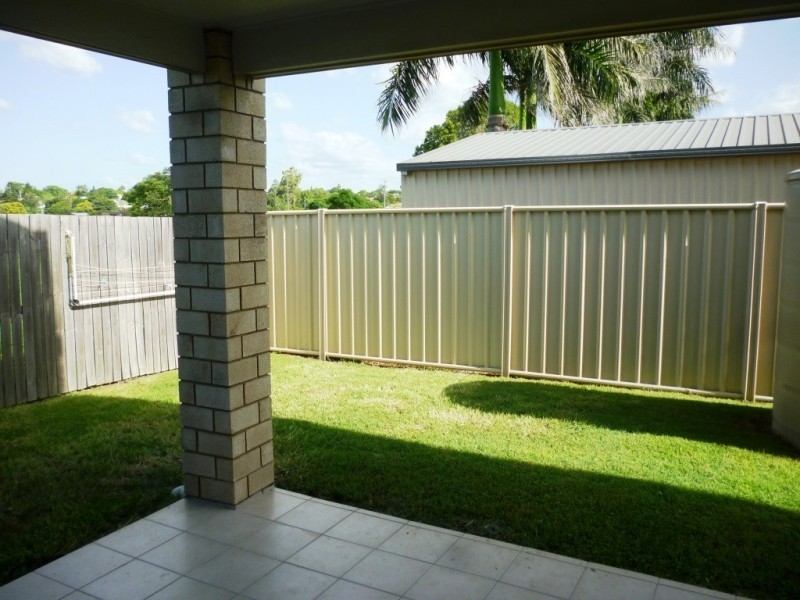 2/37 Jacaranda Street, East Ipswich QLD 4305