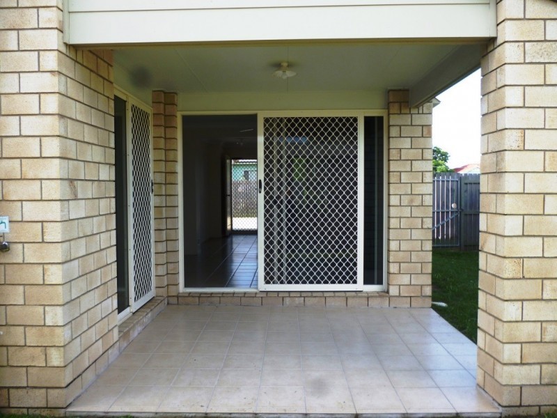 2/37 Jacaranda Street, East Ipswich QLD 4305