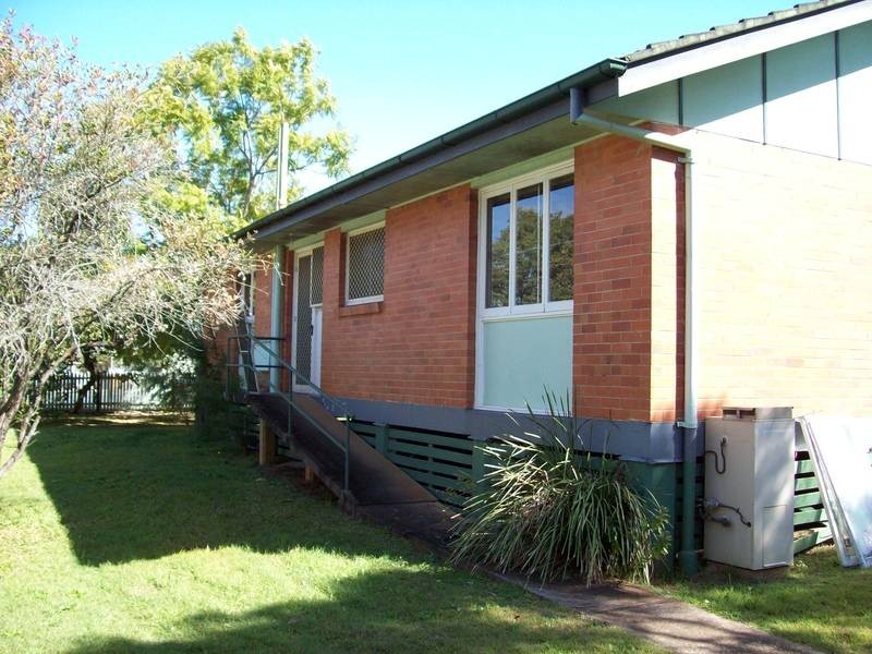 69 Toongarra Road, Leichhardt QLD 4305