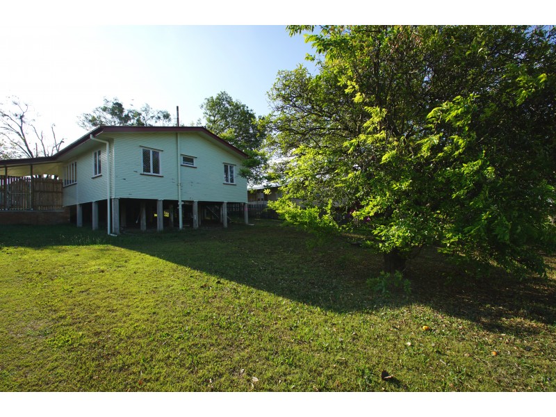 37 Blaxland Street, Eastern Heights QLD 4305