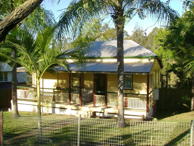 9 Weldon Street, North Ipswich QLD 4305