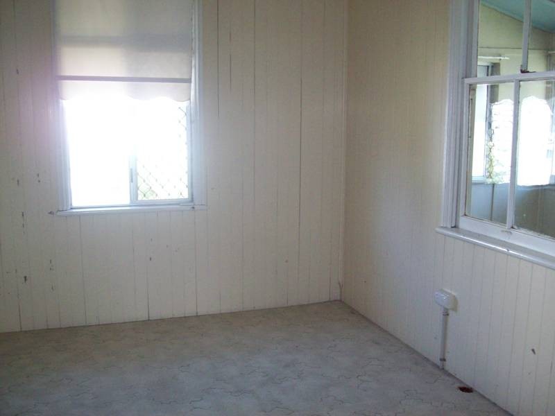 24 Warwick Road, Ipswich QLD 4305