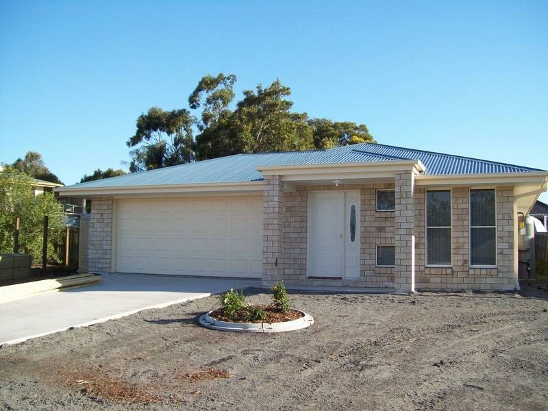 Yamanto QLD 4305