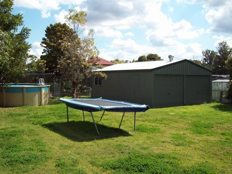 61 Cothill Road, Silkstone QLD 4304