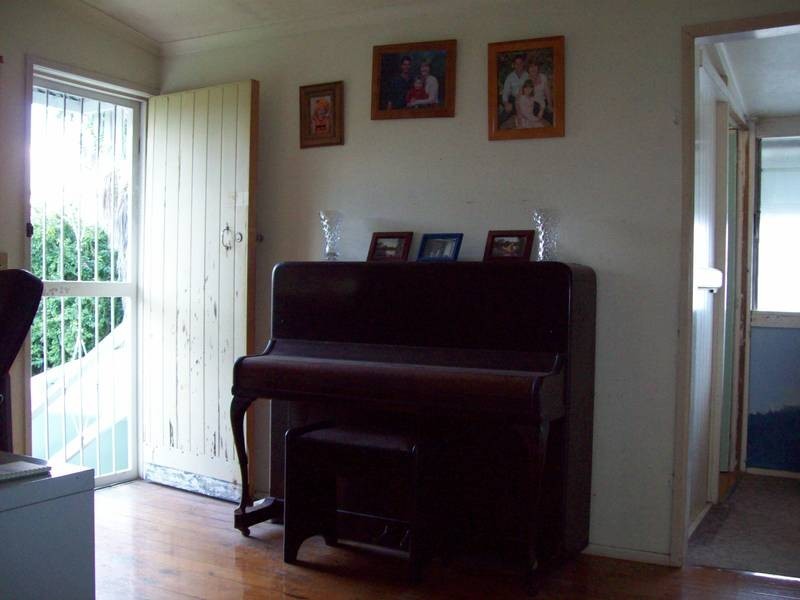 61 Cothill Road, Silkstone QLD 4304