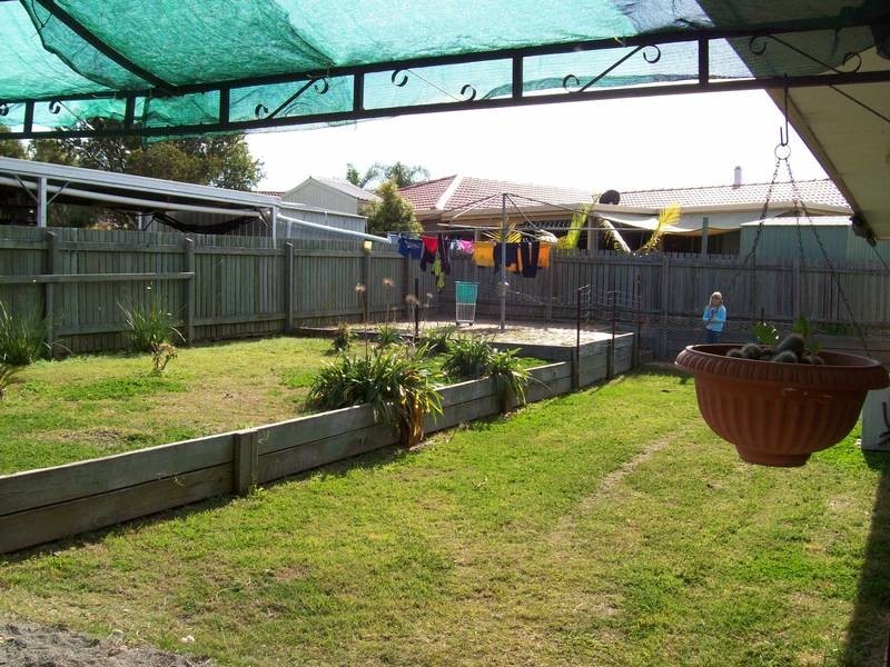 101 Equestrian Drive, Yamanto QLD 4305