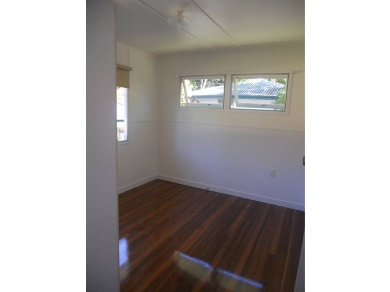 31 Baillieston Street, Leichhardt QLD 4305