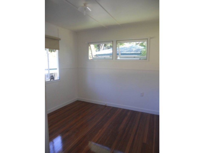 31 Baillieston Street, Leichhardt QLD 4305