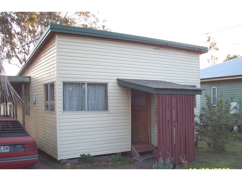 29 VINEYARD, One Mile QLD 4305