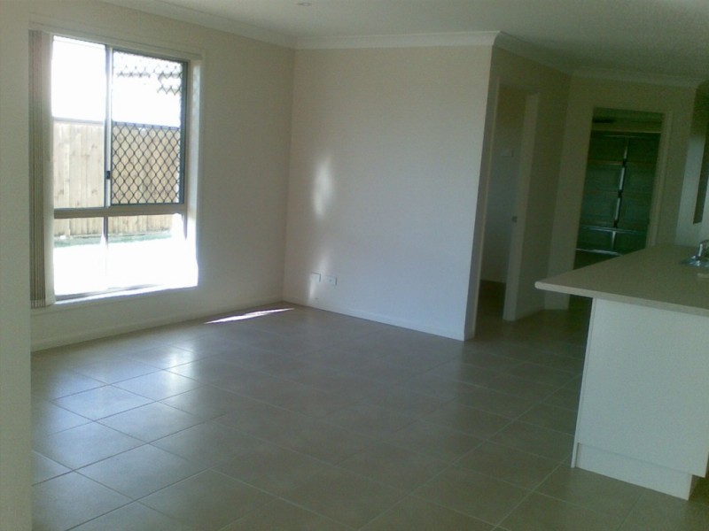 2 Sugars Place, Bundamba QLD 4304