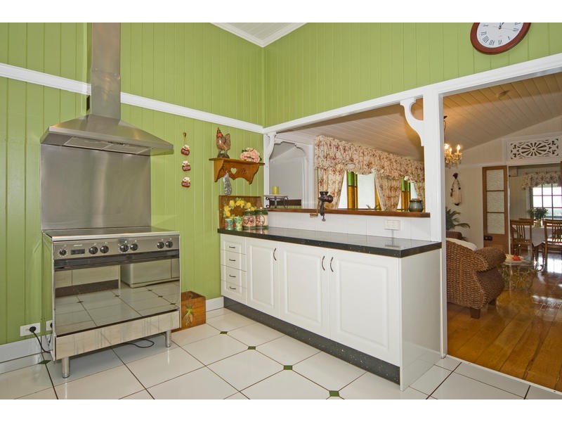 1 Brilliant Street, Newtown QLD 4305