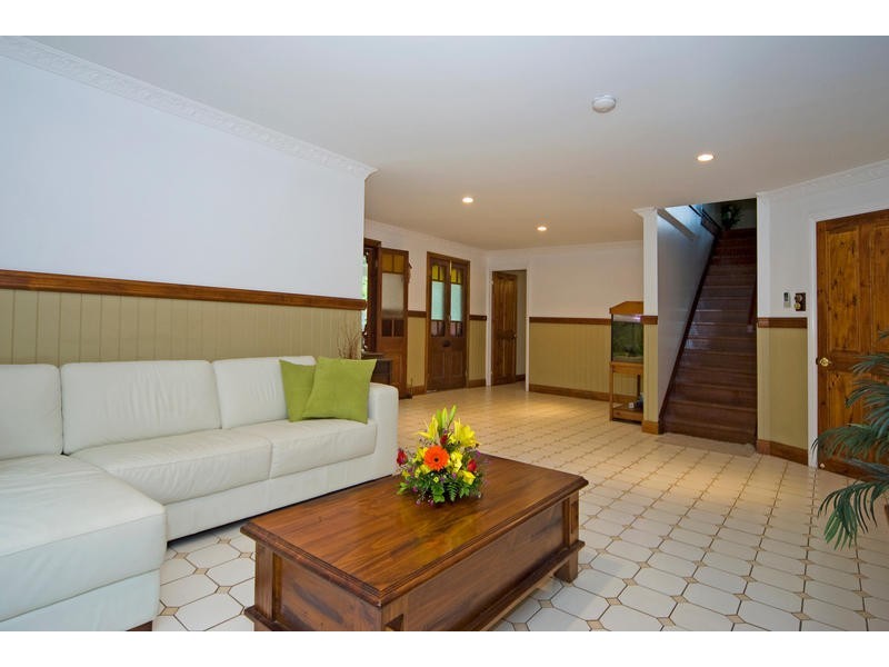 1 Brilliant Street, Newtown QLD 4305