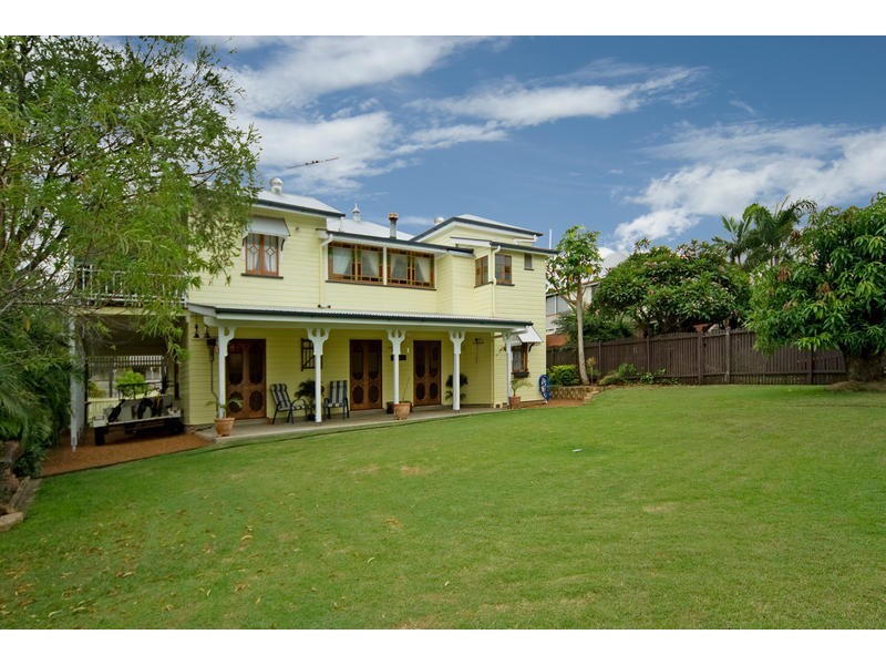1 Brilliant Street, Newtown QLD 4305