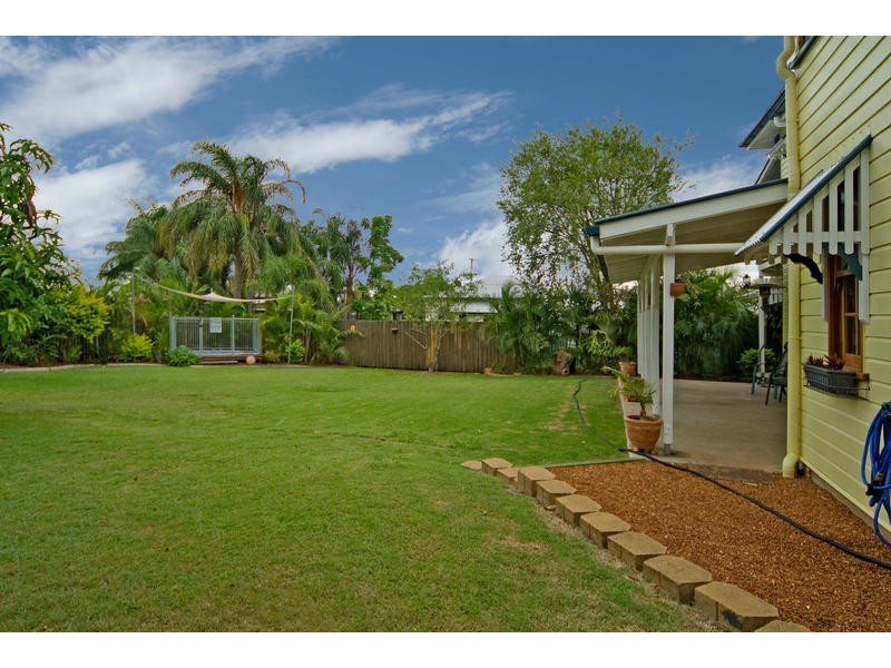 1 Brilliant Street, Newtown QLD 4305