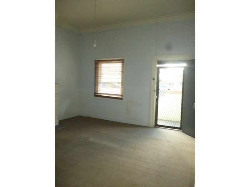 2/92 Limestone Street, Ipswich QLD 4305