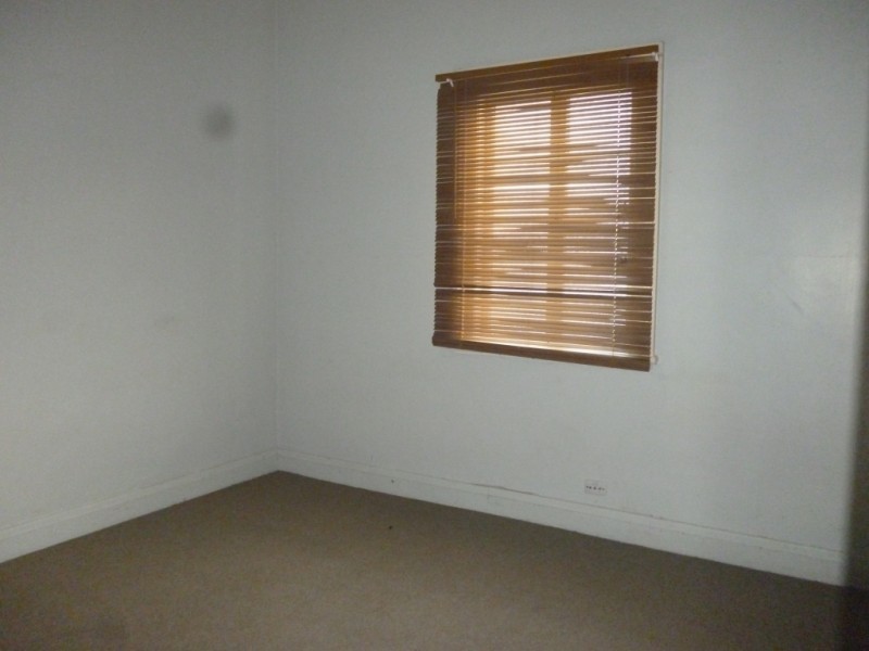 2/92 Limestone Street, Ipswich QLD 4305
